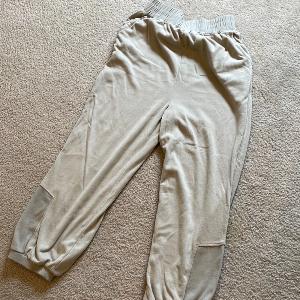 High rise joggers with matching crop sweater